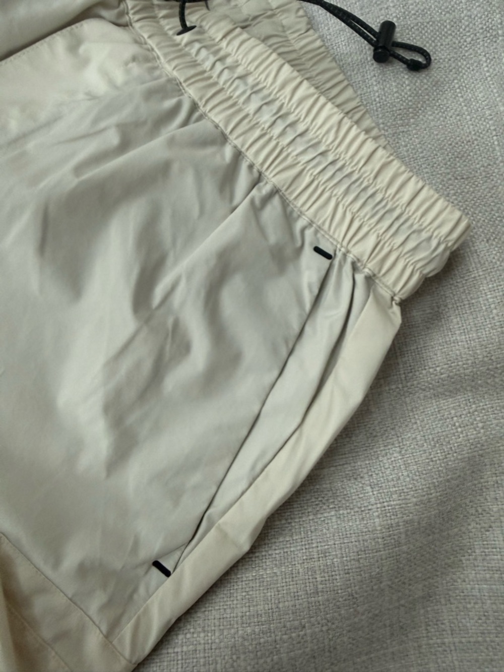 Convertible Cargo Pants-Shorts with Zippered Pocket - Picture 5 of 6